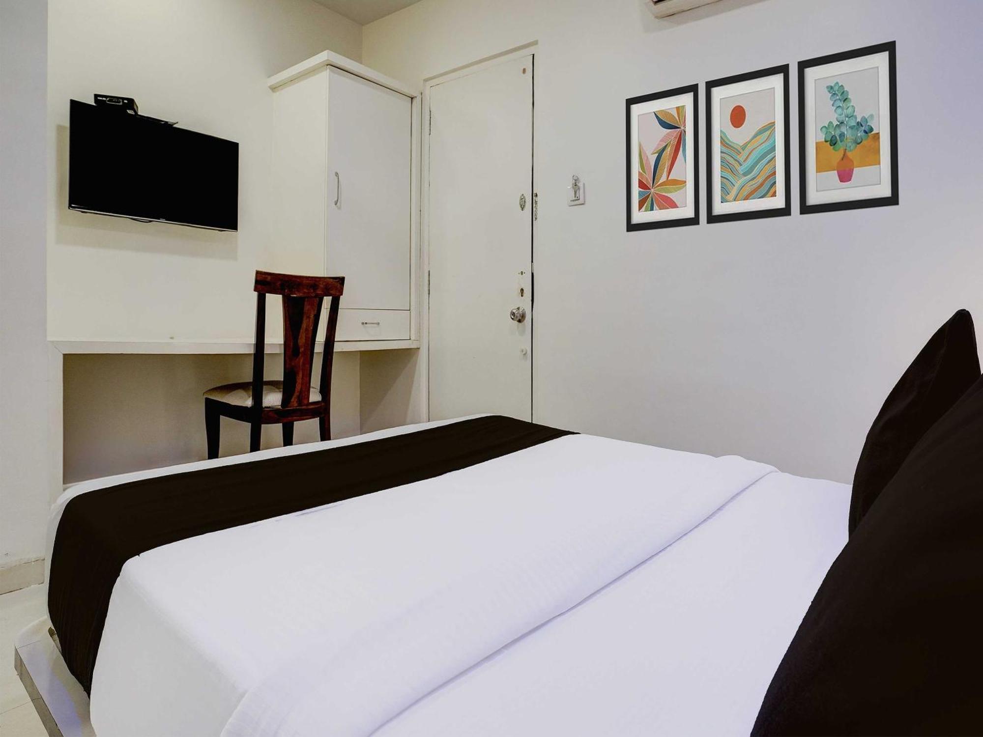 Hotel O Golden Star Bombay Extérieur photo